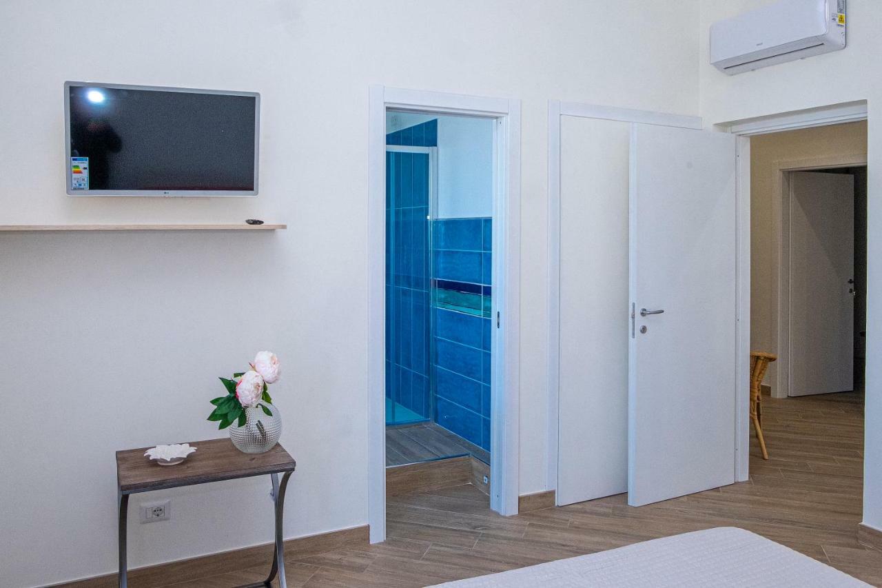 Appartamento In Villa Ariel วีโกเอเกวนเซ ภายนอก รูปภาพ
