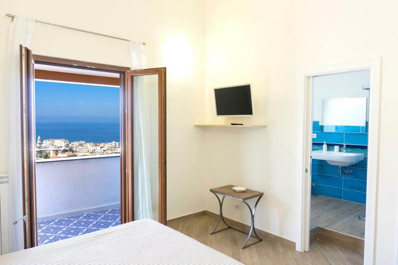 Appartamento In Villa Ariel วีโกเอเกวนเซ ภายนอก รูปภาพ